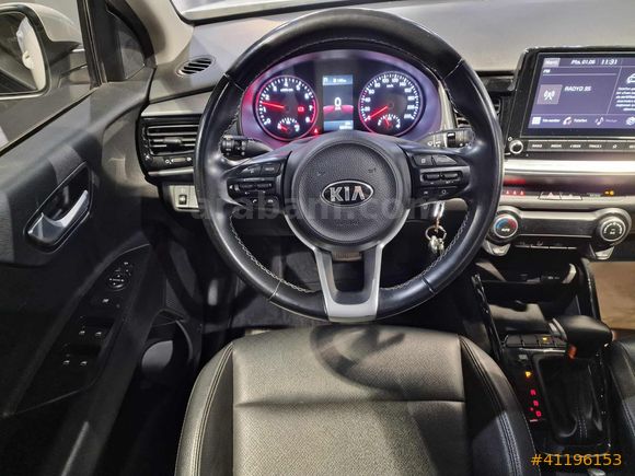 Mais İzmir Şube'den 2020 Kıa Stonic 1.4 MPI Elegance Konfor