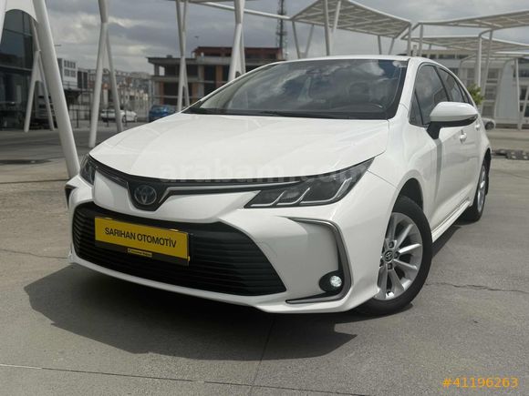 NOKTA HATASIZ COROLLA HYBRİD 1.8 DREAM