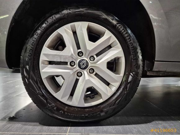 MAİS İZMİR Renault Kangoo Multix 1.3 Tce Iconic EDC