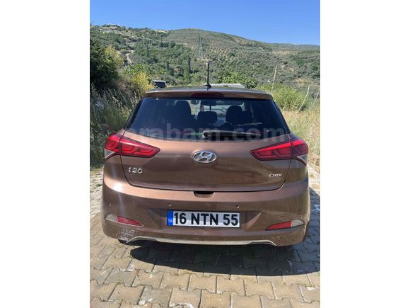 Sahibinden Hyundai i20 1.4 CRDi Style 2014 Model 