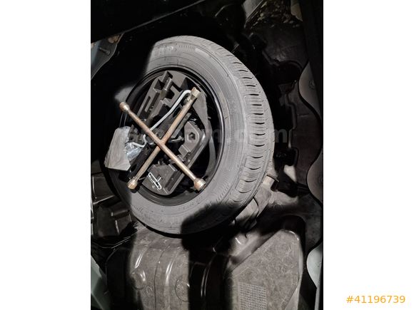 MAİS İZMİR Renault Megane Sedan 1.3 TCe Touch EDC