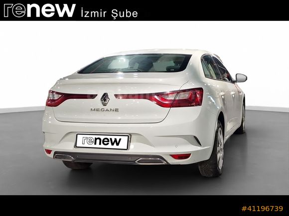 MAİS İZMİR Renault Megane Sedan 1.3 TCe Touch EDC