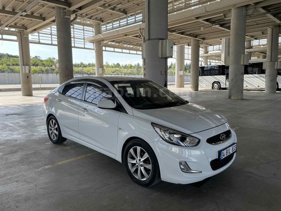Sahibinden Hyundai Accent Blue 1.6 CRDI Mode Plus 2018 Model 