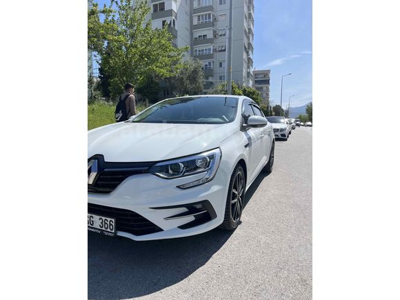 Sahibinden Renault Megane 1.3 TCe Joy 2021 Model 