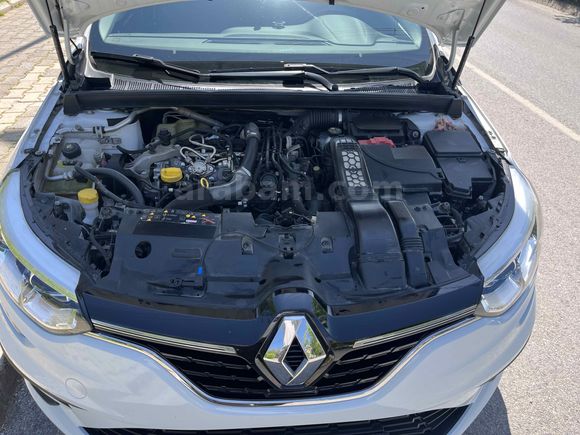 Sahibinden Renault Megane 1.3 TCe Joy 2021 Model 