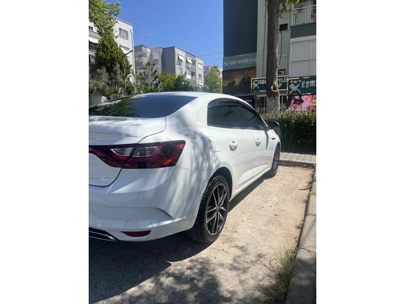 Sahibinden Renault Megane 1.3 TCe Joy 2021 Model 