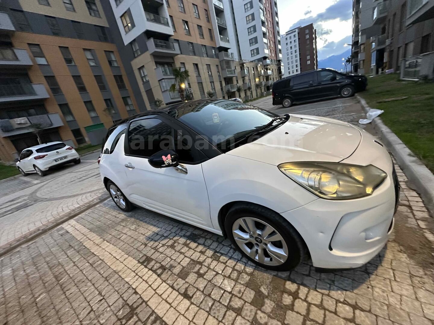 Sahibinden DS Automobiles DS3 1.6 VTi DStyle 2011 Model Antalya 230.000 km Beyaz 2