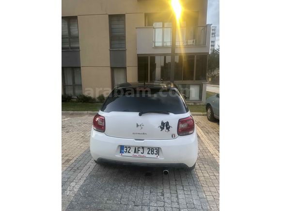 Sahibinden DS Automobiles DS3 1.6 VTi DStyle 2011 Model  230.000 km Beyaz