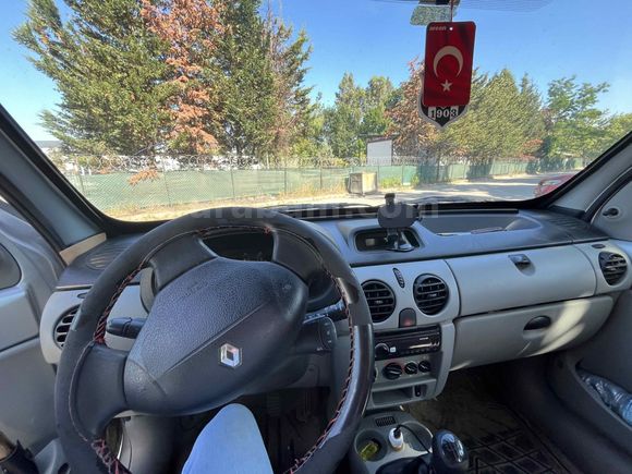 Sahibinden Renault Kangoo 1.5 dCi Authentique 2006 Model  290.000 km Gri
