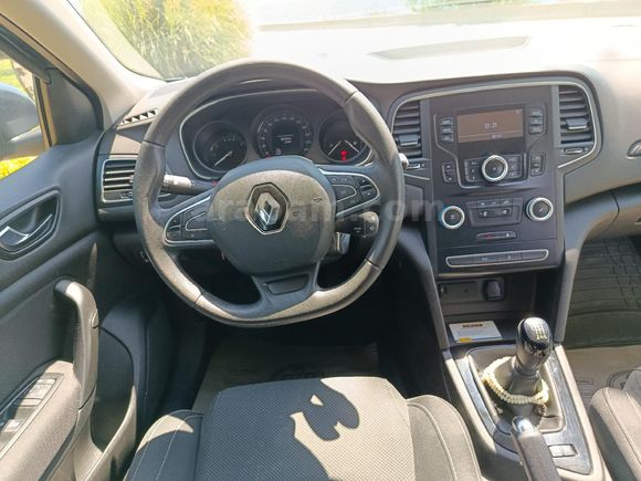 Değişensiz ilk Sahibinden Megane 1.3 TCe Joy 2020 Model