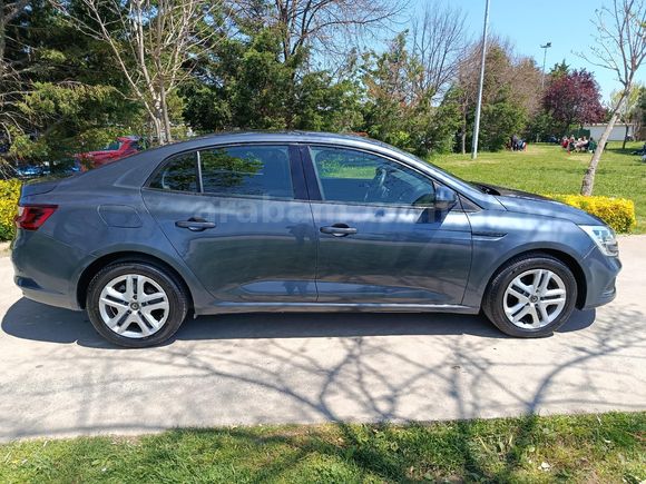 Değişensiz ilk Sahibinden Megane 1.3 TCe Joy 2020 Model