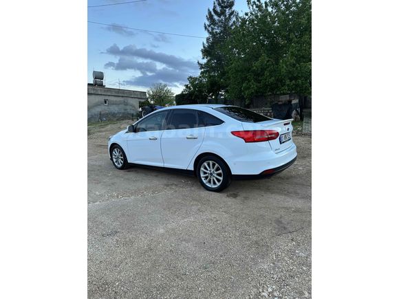 Sahibinden Ford Focus 1.5 TDCi Style 2015 Model  247.000 km Beyaz