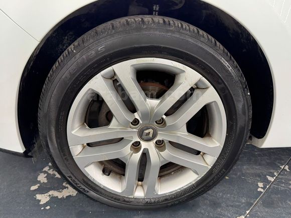 Renault Yetkili Bayi Günerlerden Hatasız Clio Joy Ekranlı