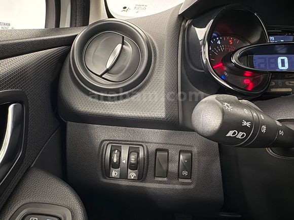 Renault Yetkili Bayi Günerlerden Hatasız Clio Joy Ekranlı