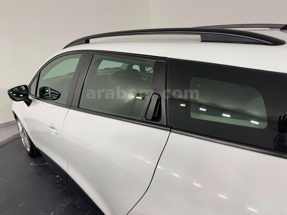 Renault Yetkili Bayi Günerlerden Hatasız Clio Joy Ekranlı