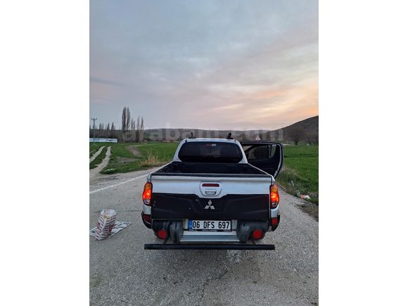 Sahibinden Mitsubishi L 200 4x4 Invite 2015 Model
