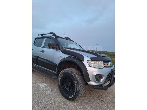 Sahibinden Mitsubishi L 200 4x4 Invite 2015 Model