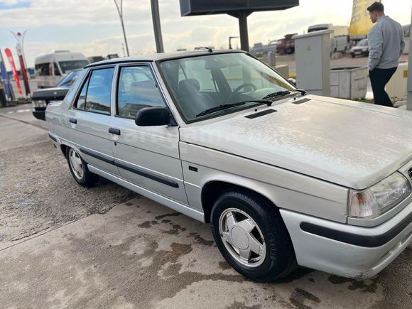 3.Sahibinden Orjinal  RNi 1999 Model