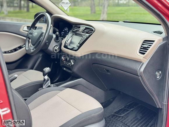 BOYASIZ-HATASIZ-2017MODEL-İ20 ELİT BLUE-114.000KM-CAM TAVAN