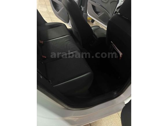 Hasarsız Boyasız Değişensiz Düşük Km Leon Fr