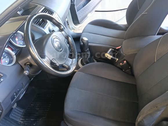 Sahibinden Renault Megane 1.5 dCi Dynamique 2005 Model