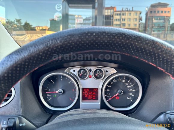 ÇAĞLAYAN OTOMOTİV'DEN 2011 FORD FOCUS 1.6 TDCİ TİTANİUM 110 HP