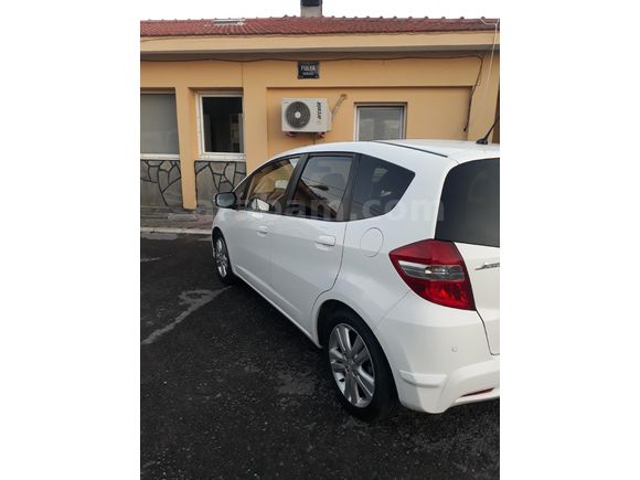 Sahibinden Honda Jazz 1.4 Fun 2012 Model  133 bin km de