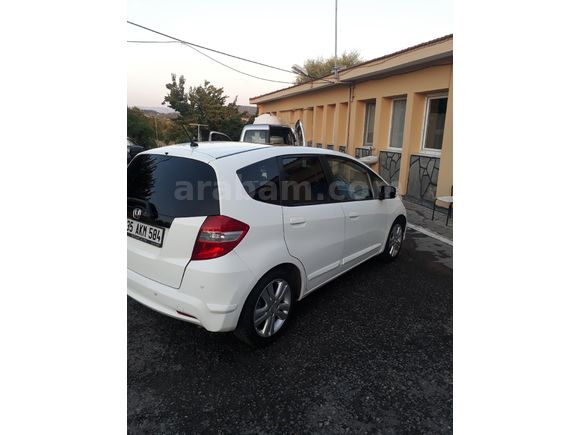 Sahibinden Honda Jazz 1.4 Fun 2012 Model  133 bin km de