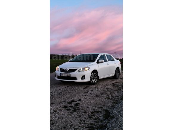 Sahibinden Toyota Corolla 1.33 Comfort 2011 Model  140.000 km Beyaz