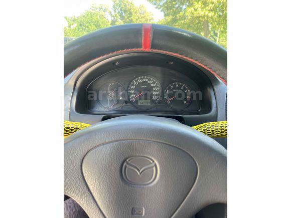 Sahibinden Mazda 323 1.5 2000 Model 