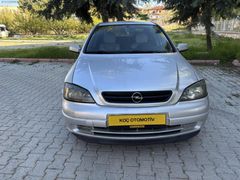 2006 model Opel astra