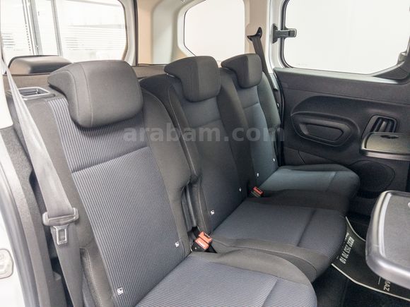 "%0 FAİZ KREDİ"2025 COMBI 1.5 BLUEHDI EASY "TRAMERSIZ"