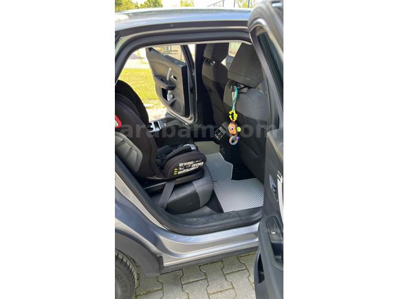 Sahibinden Citroen C4 1.2 PureTech Shine 2023 Model 