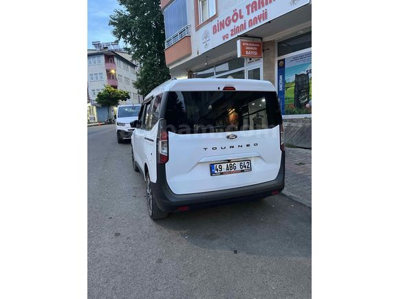 Sahibinden Ford Tourneo Courier 1.5 EcoBlue Titanium 2024 Model 