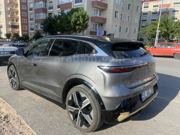 Galeriden Renault Megane E-Tech Iconic 2024 Model Nevşehir