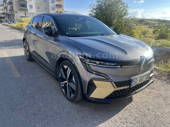 Galeriden Renault Megane E-Tech Iconic 2024 Model Nevşehir