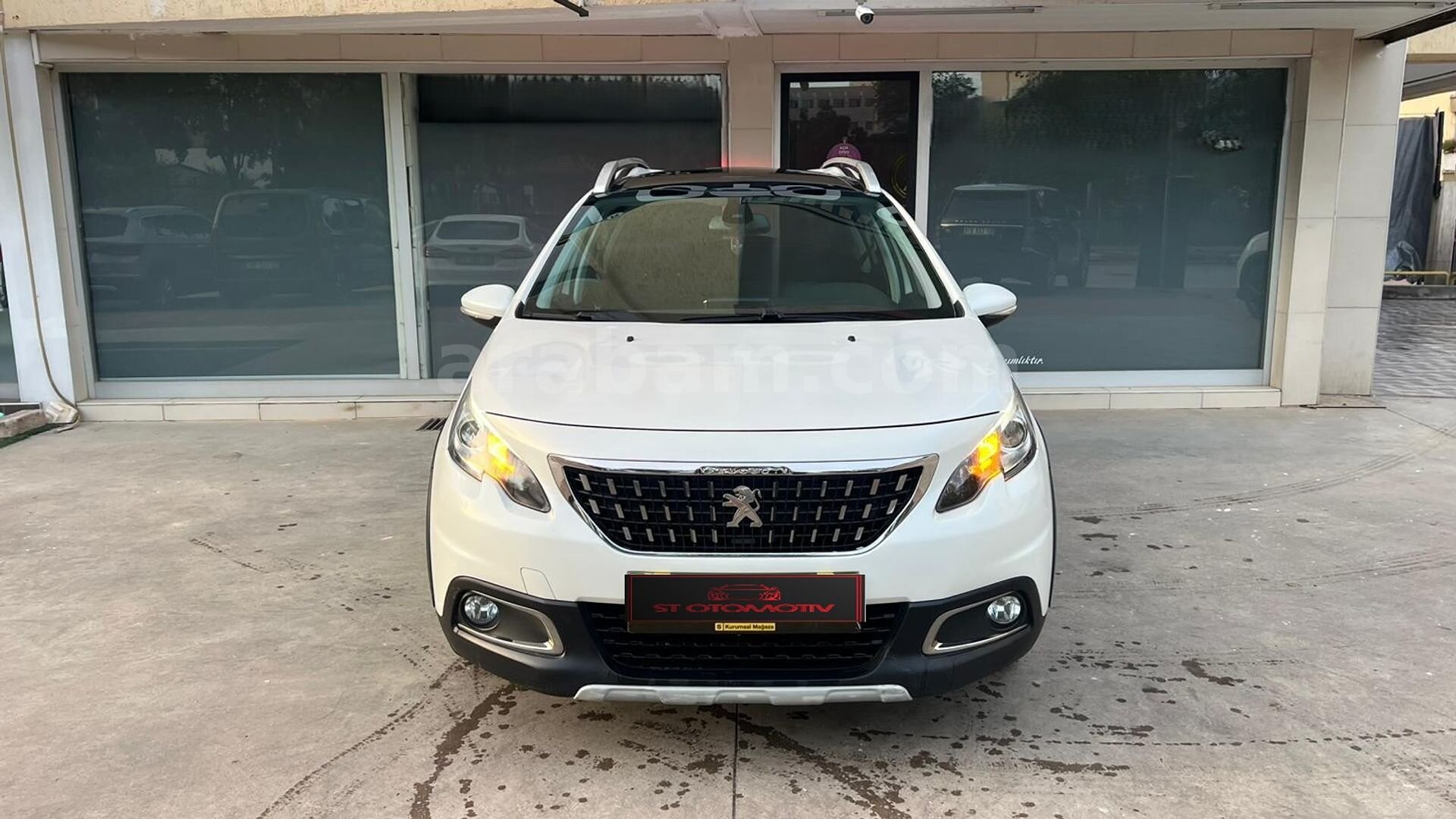 ST OTOMOTİVDEN HATASIZ BOYASIZ 2019 MODEL PEUGEOT 2008 CAM TAVAN