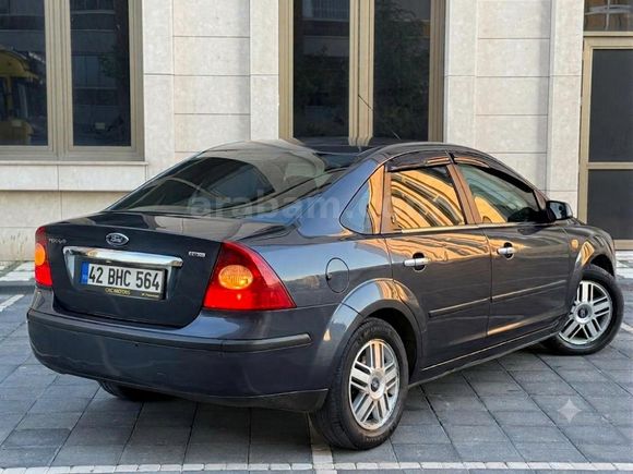 Sahibinden Ford Focus 1.6 TDCi Ghia 2006 Model