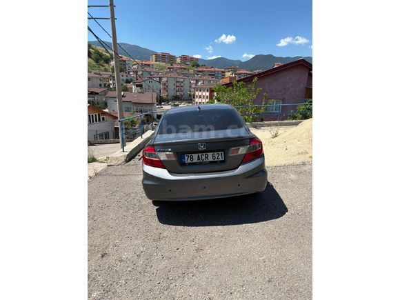 Sahibinden Honda Civic 1.6i VTEC Eco Elegance 2015 Model