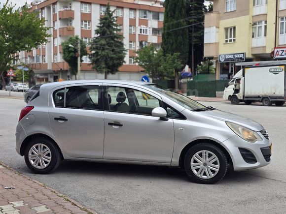 Galeriden Opel Corsa 1.3 CDTI Enjoy 2013 Model Konya