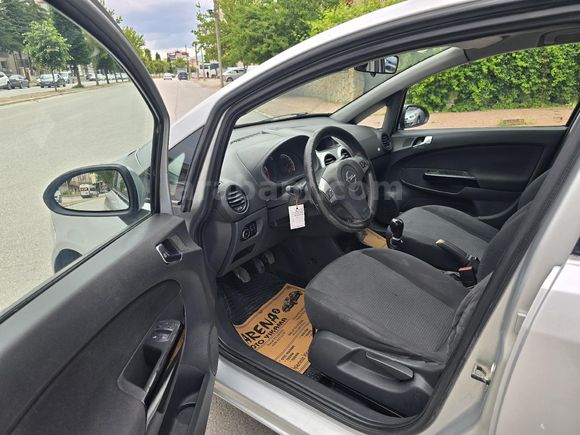 Galeriden Opel Corsa 1.3 CDTI Enjoy 2013 Model Konya