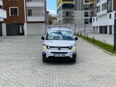 Galeriden Citroen Berlingo 1.5 BlueHDI Feel Bold 2025 Model Van