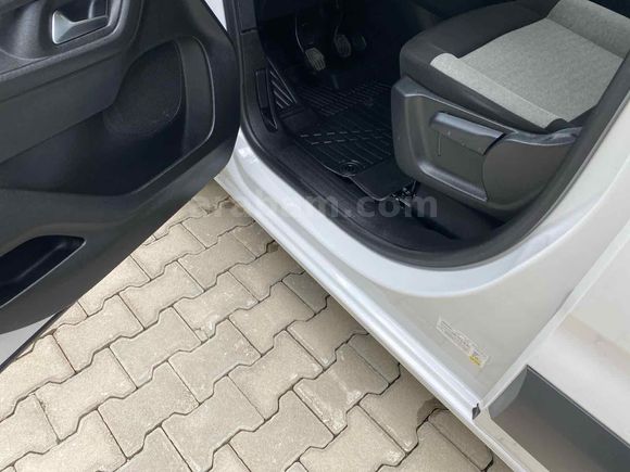 Galeriden Citroen Berlingo 1.5 BlueHDI Feel Bold 2025 Model Van