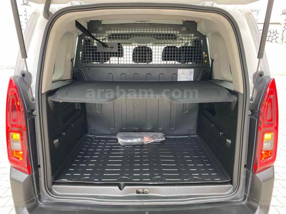 Galeriden Citroen Berlingo 1.5 BlueHDI Feel Bold 2025 Model Van