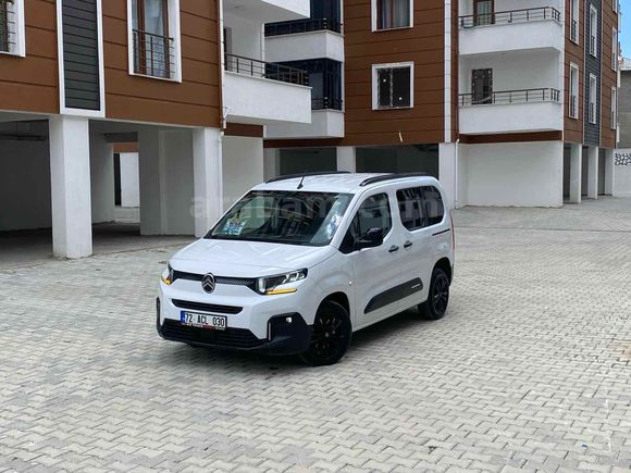 Galeriden Citroen Berlingo 1.5 BlueHDI Feel Bold 2025 Model Van