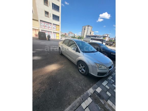 EMEKLİ ASKERİ PERSONELDEN TEMİZ OTOMATİK FORD FOCUS 2