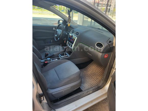 EMEKLİ ASKERİ PERSONELDEN TEMİZ OTOMATİK FORD FOCUS 2
