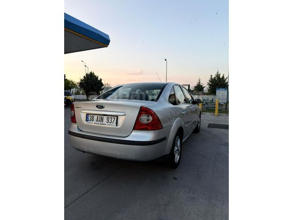 TEMİZ OTOMATİK FORD FOCUS 2