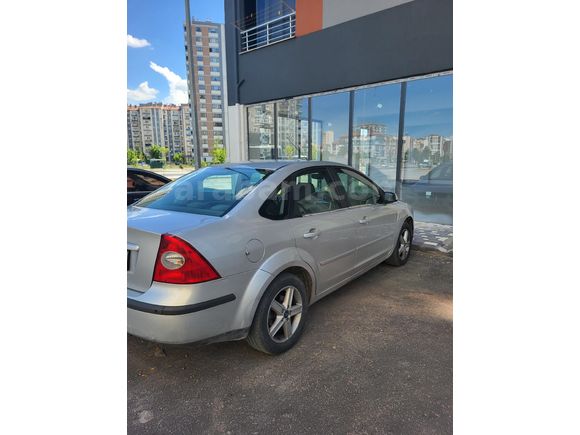 EMEKLİ ASKERİ PERSONELDEN TEMİZ OTOMATİK FORD FOCUS 2