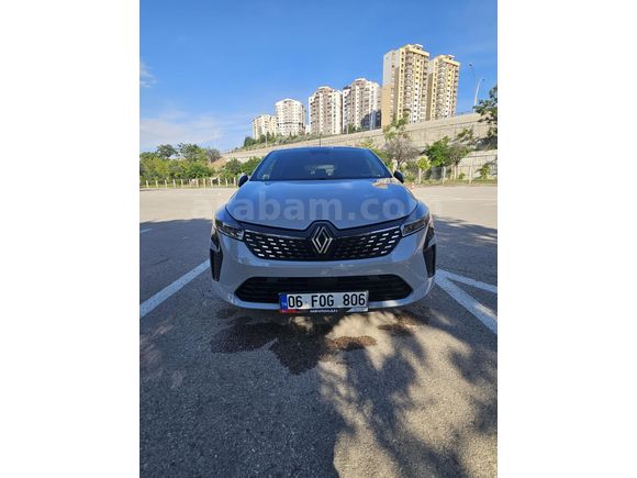 2025 Clio Evolution | 9.000 Km | Kaya Gri | Hatasız | Garantili | Ek Donanımlı